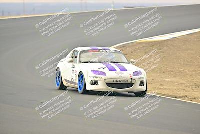 media/Jan-26-2025-CalClub SCCA (Sun) [[cfcea7df88]]/Group 1/Race/